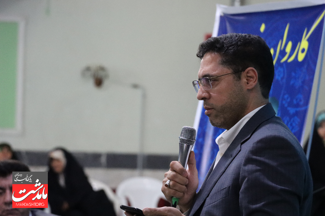 میز خدمت شهردار ماهدشت در محله شهید معصومی برگزار شد