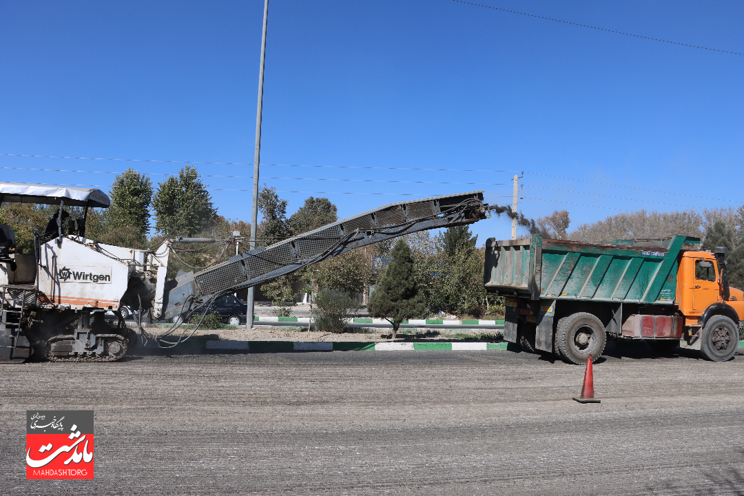 آغاز فاز سوم اجرای تراشه آسفالت مسیر ماهدشت تا خیابان پدم؛ گام مؤثر شهرداری ماهدشت در بهسازی محورهای ارتباطی شهری